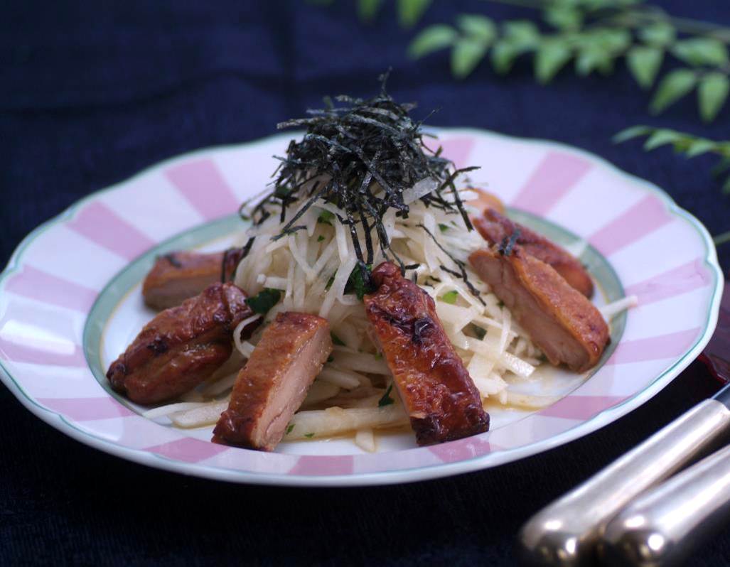 焼きチキンと大根の焼き海苔サラダ