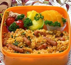 ポークビッツのチリチャーハン弁当