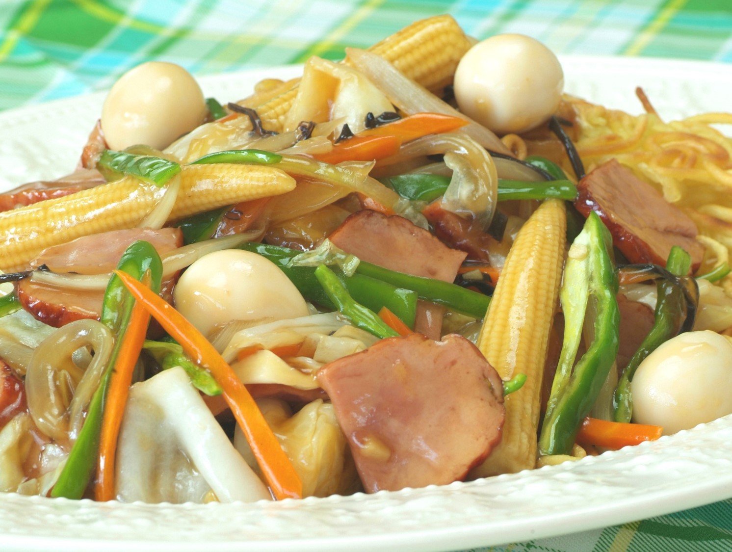 野菜たっぷりのあんかけかた焼きそば