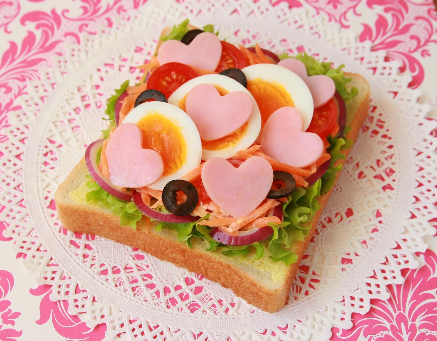 バレンタインオープンサンド