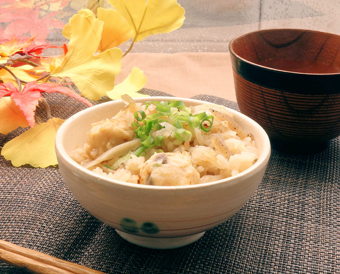 鶏だんごの炊き込みご飯